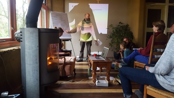 ENGLISH Workshop about growing your own food